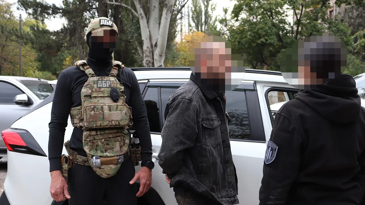 На Дніпропетровщині посадовця ТЦК затримали за хабар у 11 000 доларів