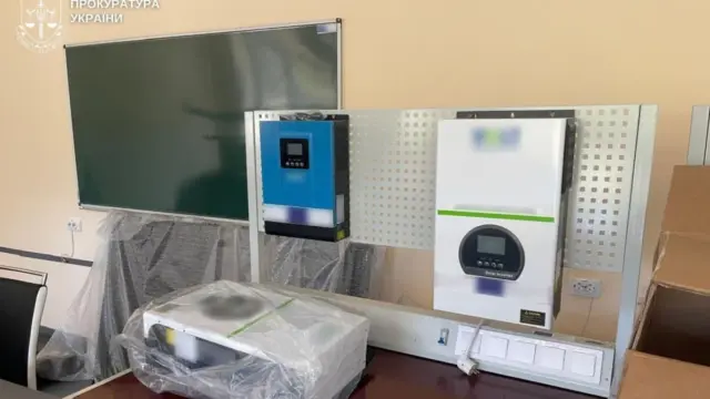 У Кам'янському посадовиці коледжу оголосили підозру через закупівлю техніки