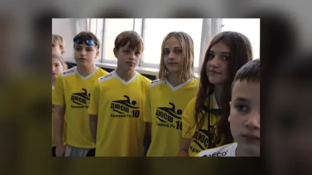 У Кривому Розі провели фінал районного кубка з плавання серед 180 дітей